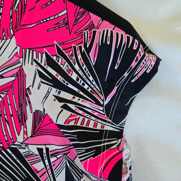 TAIL Short Sleeve 1/4 Zip Golf Shirt Size M - Picture 3 of 6